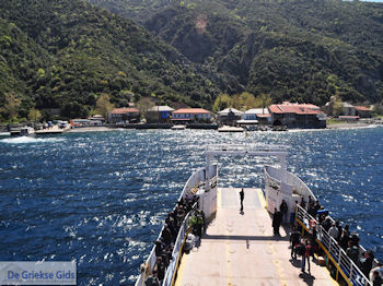 Dafni - De Heilihe Berg Athos 002 | Athos gebied Chalkidiki | Griekenland - Foto van https://www.grieksegids.nl/fotos/griekse-gidsnl/chalkidiki350/athos-gebied-chalkidiki-196.jpg