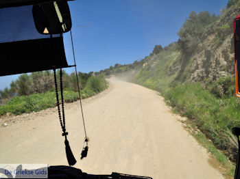 Met de bus van Dafni naar Karyes foto 1 | Athos gebied Chalkidiki | Griekenland - Foto van https://www.grieksegids.nl/fotos/griekse-gidsnl/chalkidiki350/athos-gebied-chalkidiki-204.jpg
