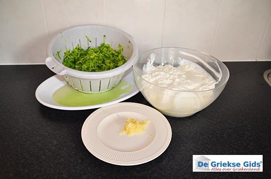 Tzatziki voorbereiding