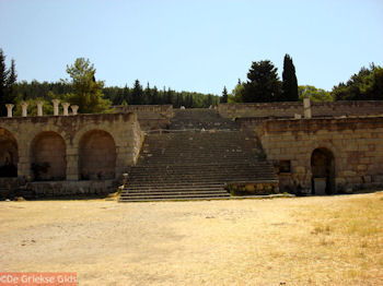 Asklepieion Kos - Griekse Gids Foto 25 - Foto van https://www.grieksegids.nl/fotos/grieksegidsinfo-fotomap/Kos-Foto/asklipieion-kos-31-1024px-350px.jpg