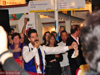 Vakantiebeurs  2010 - Foto 43 - Foto van https://www.grieksegids.nl/fotos/grieksegidsinfo-fotomap/Vakantiebeurs/vakantiebeurs-350px-50.jpg