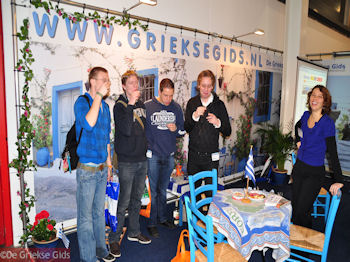 Vakantiebeurs  2010 - Foto 56 - Foto van https://www.grieksegids.nl/fotos/grieksegidsinfo-fotomap/Vakantiebeurs/vakantiebeurs-350px-63.jpg