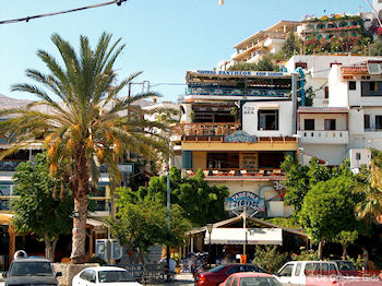 Agia Galini Kreta - De Griekse Gids GR25 - Foto van https://www.grieksegids.nl/fotos/grieksegidsinfo-fotomap/agia-galini/agia-galini-350/agia-galini-kreta-mid-25.jpg