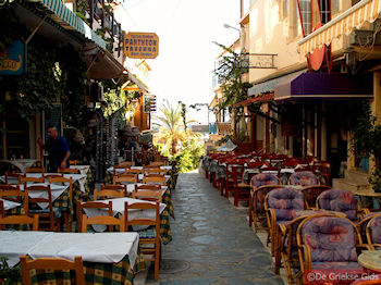 Agia Galini Kreta - De Griekse Gids GR37 - Foto van https://www.grieksegids.nl/fotos/grieksegidsinfo-fotomap/agia-galini/agia-galini-350/agia-galini-kreta-mid-37.jpg