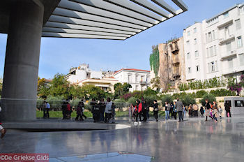 Akropolis museum - Foto van https://www.grieksegids.nl/fotos/grieksegidsinfo-fotomap/athene/350pix/athene-griekenland-132-mid.jpg