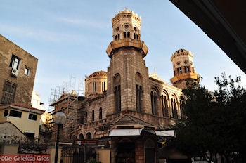 De Heilige Moeder Chrisospiliotissa Kerk in Athene - Foto van https://www.grieksegids.nl/fotos/grieksegidsinfo-fotomap/athene/350pix/athene-griekenland-222-mid.jpg