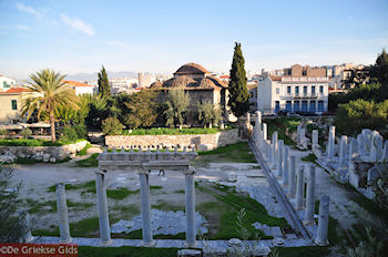 Romeins Forum in Athene - Foto van https://www.grieksegids.nl/fotos/grieksegidsinfo-fotomap/athene/350pix/athene-griekenland-25-mid.jpg