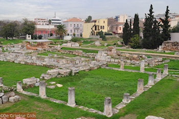 Keramikos - Aan het einde van de Ermou straat - Athene - Foto van https://www.grieksegids.nl/fotos/grieksegidsinfo-fotomap/athene/350pix/athene-griekenland-266-mid.jpg