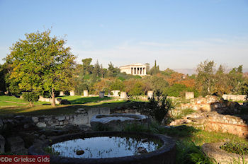 De tempel van Hephaestus in Athene - Foto van https://www.grieksegids.nl/fotos/grieksegidsinfo-fotomap/athene/350pix/athene-griekenland-29-mid.jpg