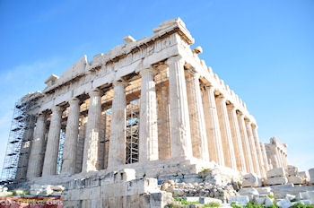 Het Parthenon op de Akropolis is imposant - Foto van https://www.grieksegids.nl/fotos/grieksegidsinfo-fotomap/athene/350pix/athene-griekenland-52-mid.jpg