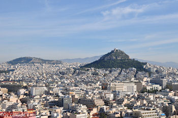Likavitos-heuvel in Athene - Foto van https://www.grieksegids.nl/fotos/grieksegidsinfo-fotomap/athene/350pix/athene-griekenland-71-mid.jpg