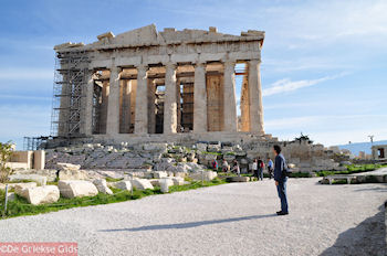 De indrukwekkenHet Parthenon van Athene - Foto van https://www.grieksegids.nl/fotos/grieksegidsinfo-fotomap/athene/350pix/athene-griekenland-85-mid.jpg