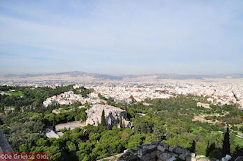 Panoramafoto: Pnyx-heuvel, Arios Pagos en Theseion - Foto van https://www.grieksegids.nl/fotos/grieksegidsinfo-fotomap/athene/350pix/athene-griekenland-93-mid.jpg