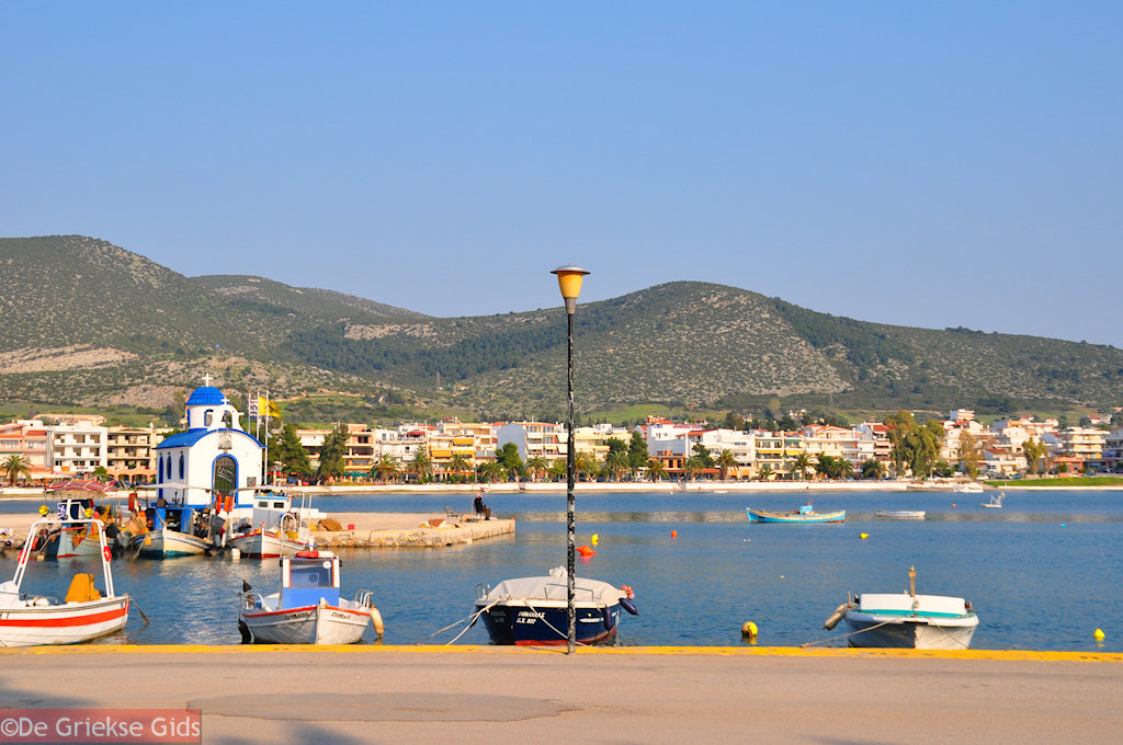 foto De haven van Nea Artaki | Evia Griekenland