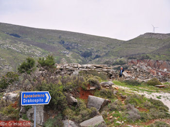 Drakospita - Drakenhuizen Zuid Evia. Nabij Marmari Evia en Karystos. - Foto van https://www.grieksegids.nl/fotos/grieksegidsinfo-fotos/albums/userpics/10001/normal_drakospita-zuid-evia-3.jpg