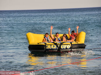 De crazy UFO van faliraki - Foto van https://www.grieksegids.nl/fotos/grieksegidsinfo-fotos/albums/userpics/10001/normal_faliraki-rhodos-14.jpg