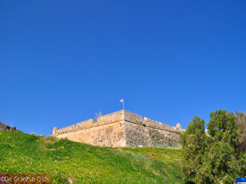 Fortetsa, de Venetiaanse vesting van Rethymnon - Foto van https://www.grieksegids.nl/fotos/grieksegidsinfo-fotos/albums/userpics/10001/normal_fortetsa-rethymnon.jpg