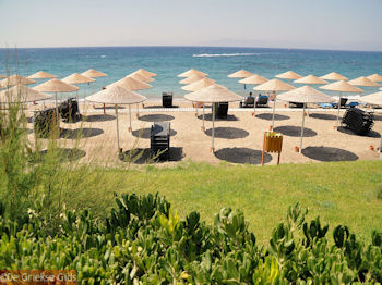 Strand bij Ixia Rhodos - Foto van De Griekse Gids