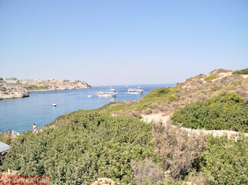 Baai Kalithea Rhodos - Foto van https://www.grieksegids.nl/fotos/grieksegidsinfo-fotos/albums/userpics/10001/normal_kalithea-rhodos-21.jpg