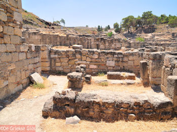 Kamiros was de kleinste van de drie Rhodiaanse steden uit de oudheid - Foto van https://www.grieksegids.nl/fotos/grieksegidsinfo-fotos/albums/userpics/10001/normal_kamiros-rhodos-13.jpg