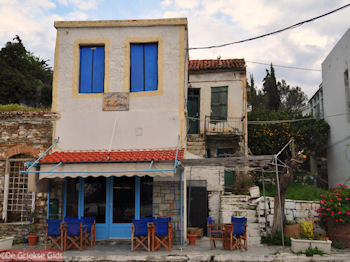 Cafe-Ouzeri in Marmari Evia - Foto van https://www.grieksegids.nl/fotos/grieksegidsinfo-fotos/albums/userpics/10001/normal_marmari-evia-ouzeri.jpg