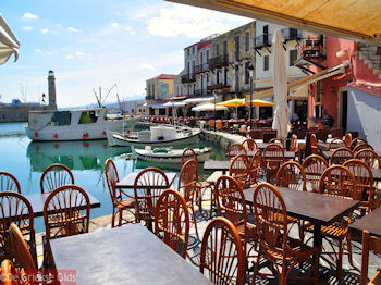 Venetiaanse haven Retymnon - Foto van https://www.grieksegids.nl/fotos/grieksegidsinfo-fotos/albums/userpics/10001/normal_venetiaanse-haven-rethymnon-4.jpg