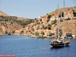 Turks zeilboot in Symi - Eiland Symi - Foto van De Griekse Gids