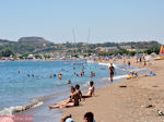 Het lange zandstrand van Faliraki - Foto van De Griekse Gids