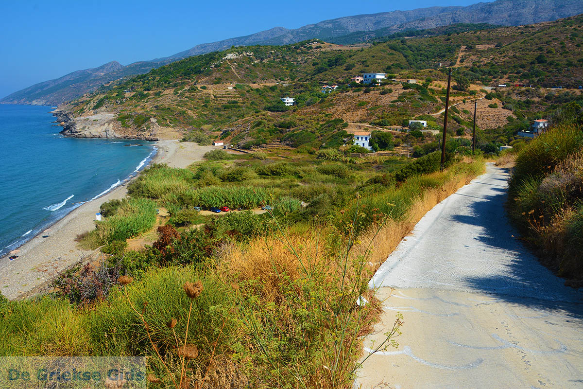 foto Strand Fles bij Evdilos Ikaria | Griekenland | foto 3