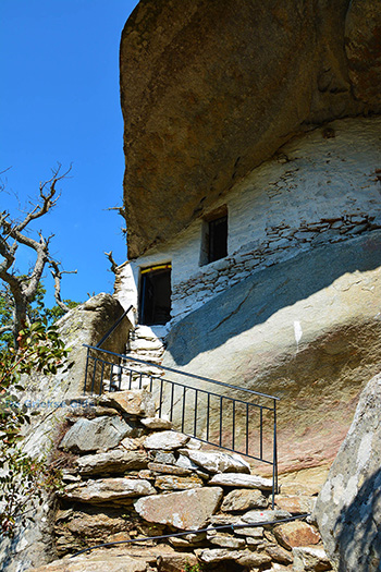 Moni Theoktistis bij Kampos Ikaria | Avlaki Ikaria Foto 13 - Foto van https://www.grieksegids.nl/fotos/ikaria/normaal/moni-theoktistis-ikaria-013.jpg