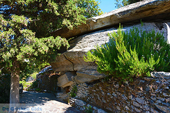 Moni Theoktistis bij Kampos Ikaria | Avlaki Ikaria Foto 29 - Foto van https://www.grieksegids.nl/fotos/ikaria/normaal/moni-theoktistis-ikaria-029.jpg