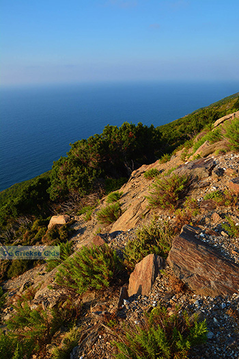Noordkust Ikaria | Griekenland | Foto 9 - Foto van https://www.grieksegids.nl/fotos/ikaria/normaal/noordkust-ikaria-009.jpg