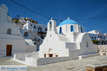 Chora Ios - Eiland Ios - Cycladen Griekenland foto 18 - Foto van https://www.grieksegids.nl/fotos/ios/normaal/eiland-ios-018.jpg