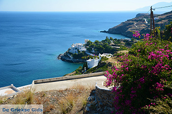 Bij Mylopotas Ios - Eiland Ios - Cycladen foto 23 - Foto van https://www.grieksegids.nl/fotos/ios/normaal/eiland-ios-023.jpg