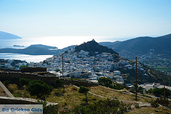 Chora Ios - Eiland Ios - Cycladen Griekenland foto 68 - Foto van https://www.grieksegids.nl/fotos/ios/normaal/eiland-ios-068.jpg