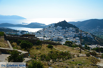 Chora Ios - Eiland Ios - Cycladen Griekenland foto 69 - Foto van https://www.grieksegids.nl/fotos/ios/normaal/eiland-ios-069.jpg