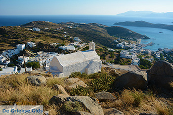 Chora Ios - Eiland Ios - Cycladen Griekenland foto 113 - Foto van https://www.grieksegids.nl/fotos/ios/normaal/eiland-ios-113.jpg