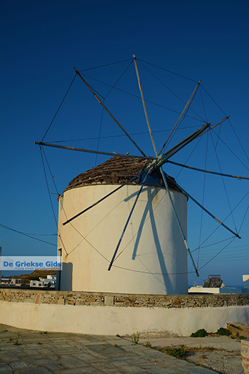 Chora Ios - Eiland Ios - Cycladen Griekenland foto 131 - Foto van https://www.grieksegids.nl/fotos/ios/normaal/eiland-ios-131.jpg