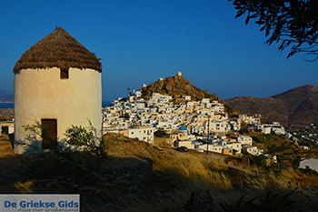Chora Ios - Eiland Ios - Cycladen Griekenland foto 137 - Foto van https://www.grieksegids.nl/fotos/ios/normaal/eiland-ios-137.jpg
