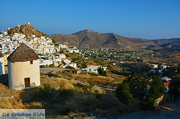 Chora Ios - Eiland Ios - Cycladen Griekenland foto 144 - Foto van https://www.grieksegids.nl/fotos/ios/normaal/eiland-ios-144.jpg