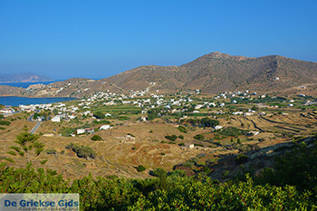 Kato Kampos bij Chora Ios - Eiland Ios - Cycladen foto 160 - Foto van https://www.grieksegids.nl/fotos/ios/normaal/eiland-ios-160.jpg