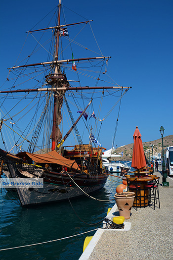 Gialos Ios - Eiland Ios - Cycladen Griekenland foto 191 - Foto van https://www.grieksegids.nl/fotos/ios/normaal/eiland-ios-191.jpg