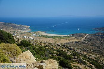Onderweg naar Manganari Ios - Eiland Ios - Cycladen foto 339 - Foto van https://www.grieksegids.nl/fotos/ios/normaal/eiland-ios-339.jpg