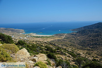 Onderweg naar Manganari Ios - Eiland Ios - Cycladen foto 341 - Foto van https://www.grieksegids.nl/fotos/ios/normaal/eiland-ios-341.jpg