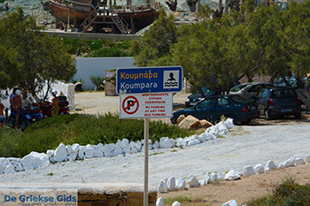 Strand Koumbara Chora Ios - Eiland Ios - Cycladen  foto 406 - Foto van https://www.grieksegids.nl/fotos/ios/normaal/eiland-ios-406.jpg