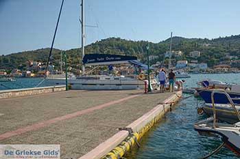 Vathy Ithaki - Ionische eilanden -  Foto 1 - Foto van https://www.grieksegids.nl/fotos/ithaki/350pix/vathy-ithaki-001.jpg