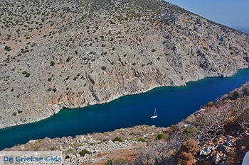 Vathys - Eiland Kalymnos foto 56 - Foto van https://www.grieksegids.nl/fotos/kalymnos/vathy-kalymnos/normaal/vathy-kalymnos-056.jpg