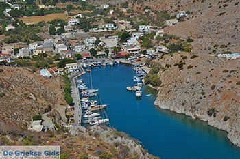 Vathys - Eiland Kalymnos foto 59 - Foto van https://www.grieksegids.nl/fotos/kalymnos/vathy-kalymnos/normaal/vathy-kalymnos-059.jpg