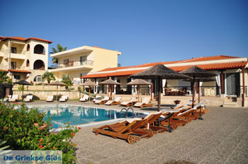 Afytos (Athytos) | Kassandra Chalkidiki | Griekenland 13 - Foto van https://www.grieksegids.nl/fotos/kassandra-chalkidiki/normaal/kassandra-chalkidiki-248.jpg