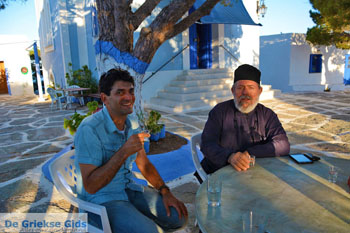 Papa Lefteris van Panagia Kastriani ten ootsen van Otzias | Kea (Tzia) foto2 - Foto van https://www.grieksegids.nl/fotos/kea-tzia/normaal/kea-tzia-griekenland-154.jpg